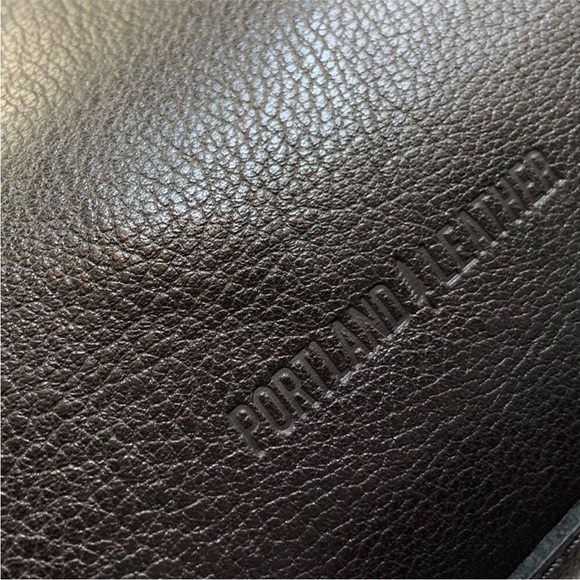 Portland Leather Bag - Picture 5 of 10